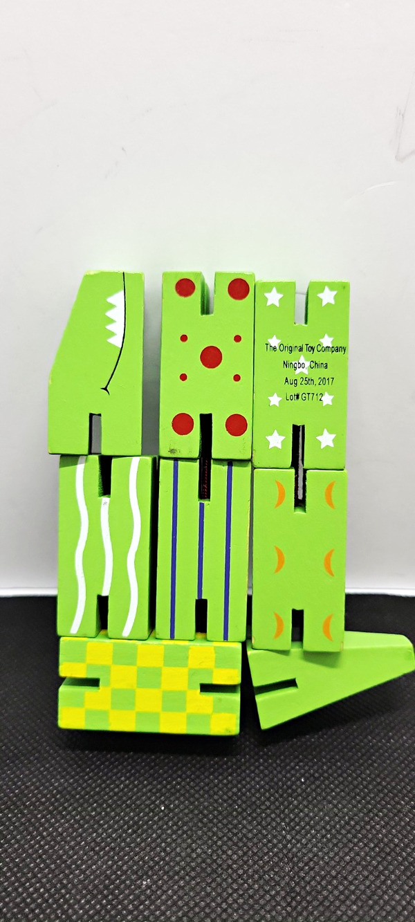 The Original Toy Company Wooden Crocodile/Alligator Block Puzzle Toy Green 2017